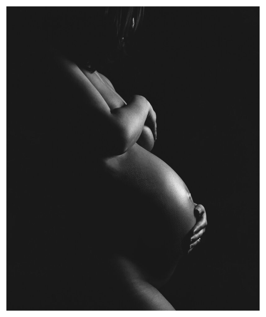 Maternity Photo Shoot In Ottawa